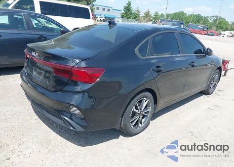 2022 Kia Forte Lxs z USA, uszkodzony, nr VIN 3KPF24AD9NE471835